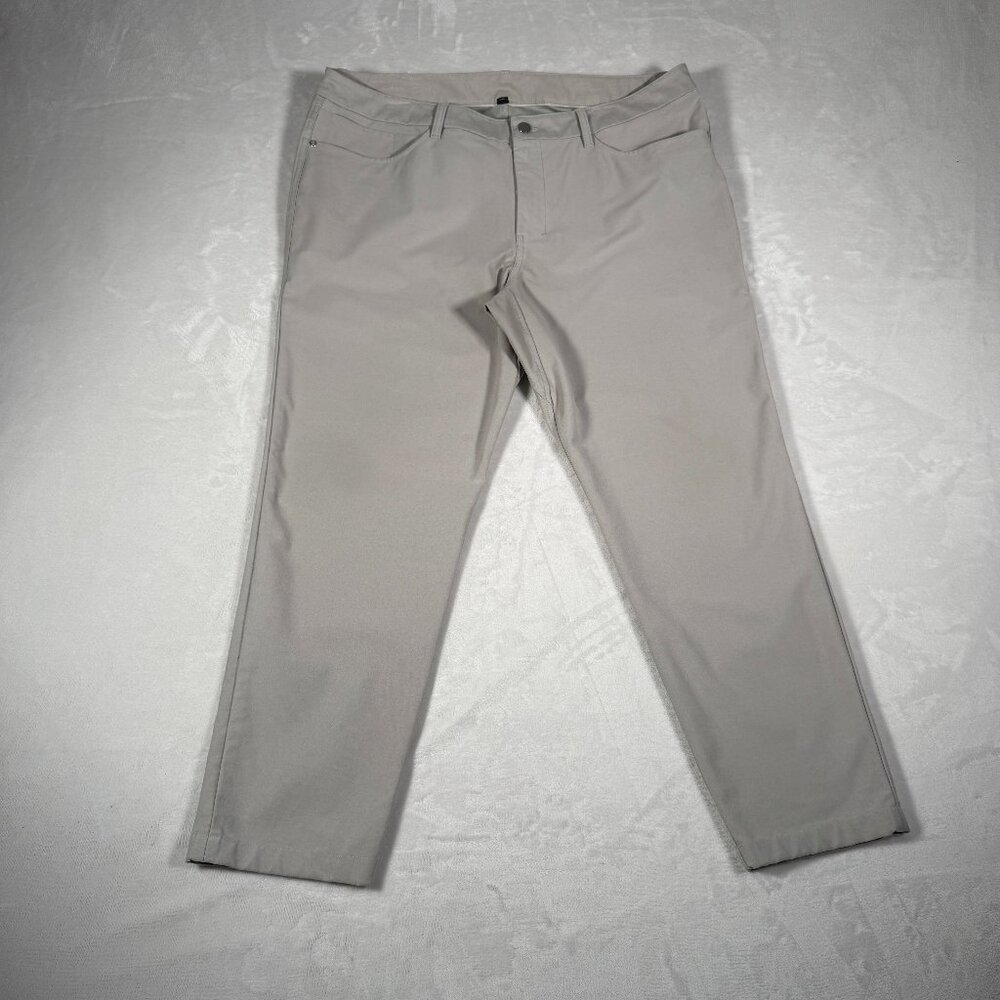 Lululemon Utilitech Pants Men Size 38 Light Gray ABC Slim Fit W38 L27 LM7AQ6S